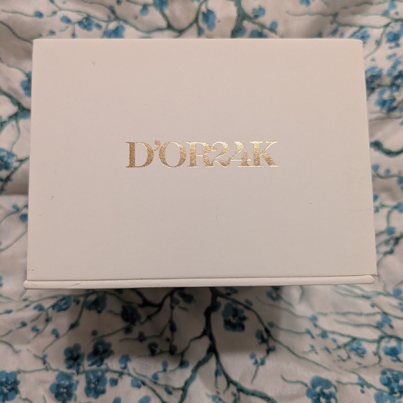 New Multi-Vitamin Recovery 24H Night & Day Moisturizer By D'or24K - New In Box - Picture 5 of 6